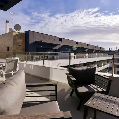 Penthouse Flamenca Village Rumba Apartment *